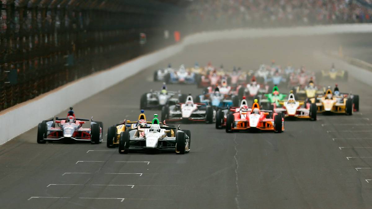 Es ist das legendärste Autorennen Nordamerikas und steht auf einer Stufe mit dem Grand Prix von Monaco und den 24 Stunden von Le Mans. Das Indy 500 auf dem Brickyard in Indianapolis ist jedes Jahr das Highlight der IndyCar Series. 2018 steht bereits die 102. Ausgabe an