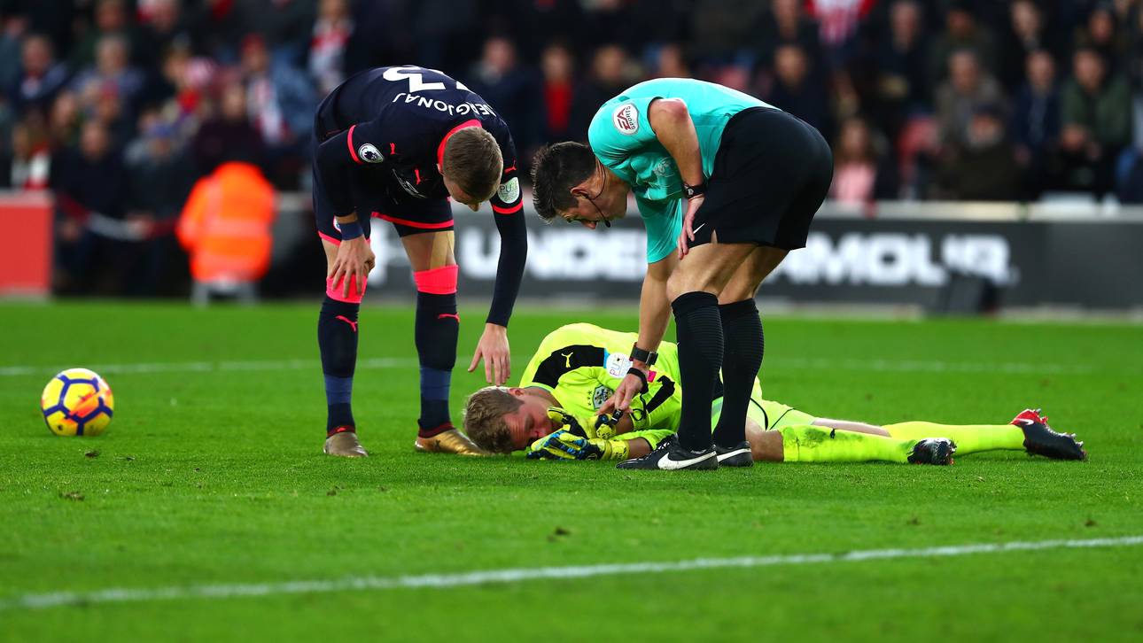 Blutige Schrecksekunde für Lössl