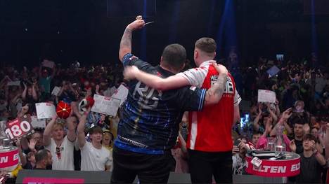 Niko Springer spielt bei der European Darts Trophy gegen Kai Gotthardt und bringt sich mit einem 124-Finish in den Decider.
