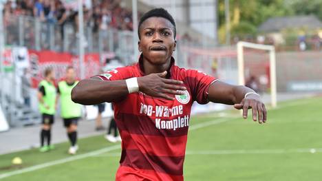Shaibou Oubeyapwa traf für Oberhausen zum 2:1 beim 3:2-Sieg gegen Alemannia Aachen