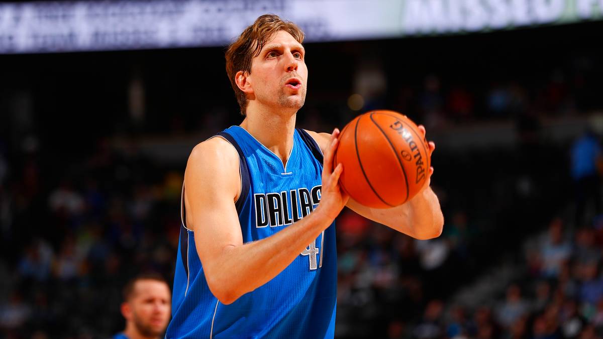 Dabei trifft die Allstar-Auswahl von Basketball-Superstar Dirk Nowitzki auf...