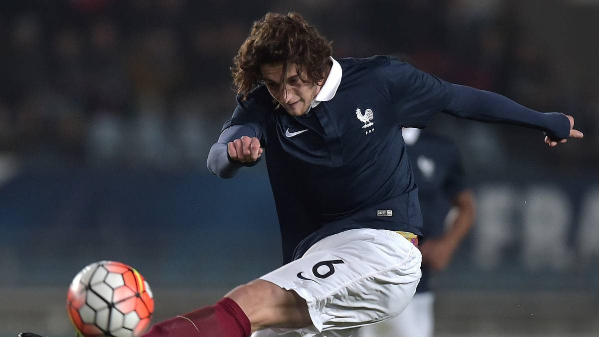 Ball- und passstark, mit gutem Schuss. Bat im Winter erfolglos um seine Freigabe bei PSG, zahlreiche italienische Vereine und Arsenal sind an ihm dran.