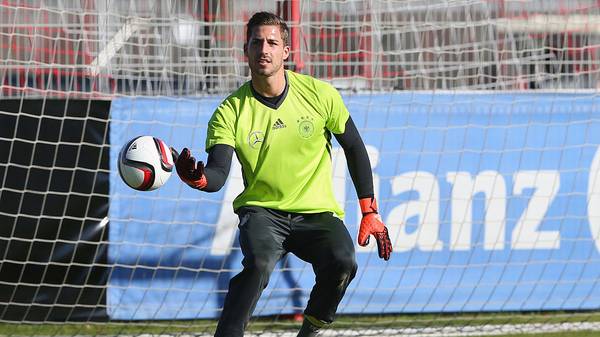 MUNICH, GERMANY - NOVEMBER 11:  Kevin Trapp of the German national team safes the ball during a training session at Bayern Muenchen's trainings ground Saebener Strasse on November 11, 2015 in Munich, Germany.  (Photo by Alexander Hassenstein/Bongarts/Getty Images)