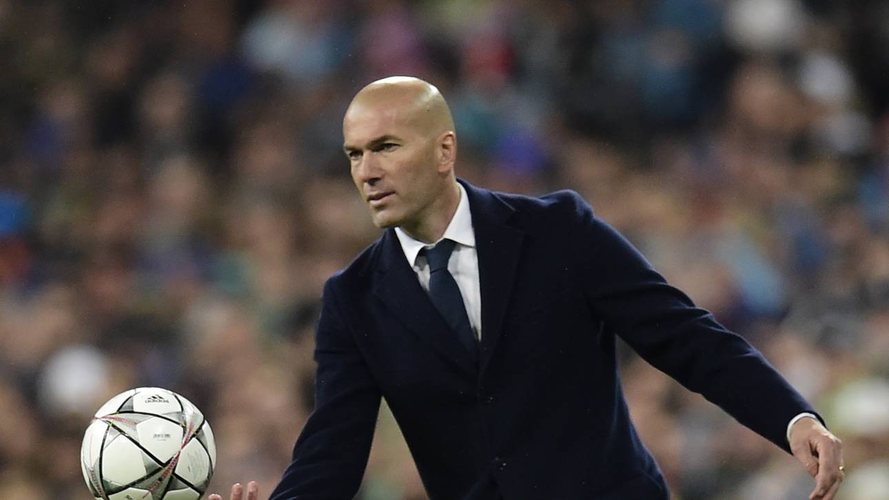 Wie bei Pep: Zidanes Hose reißt