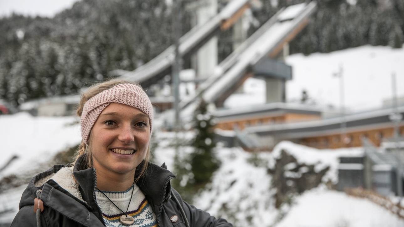 Die gebürtige Oberstdorferin Katharina Schmid vor ihrer Heimschanze