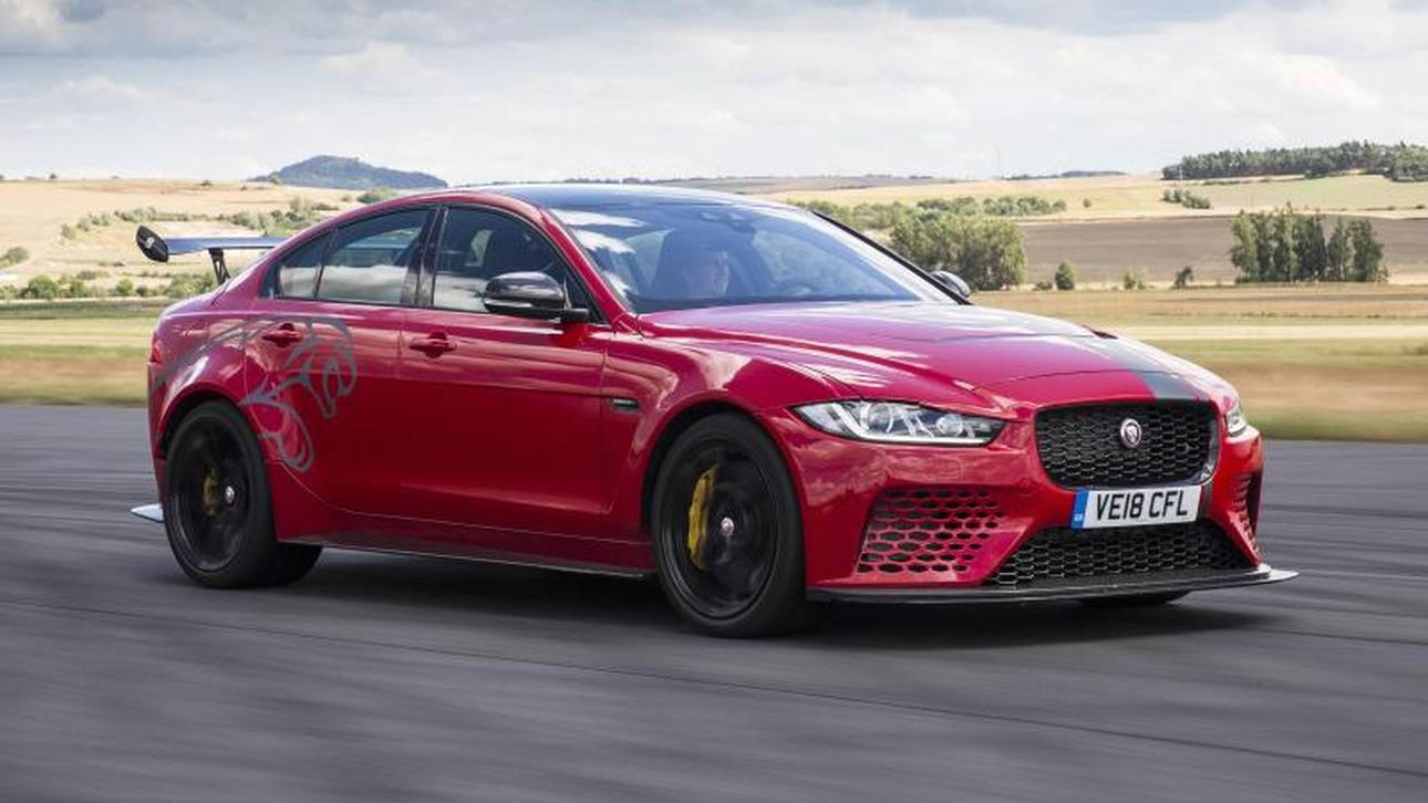 Autotest: Jaguar XE SV Project 8
