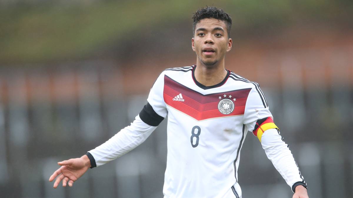 Benjamin Henrichs (Bayer Leverkusen). Vielleicht spielt sich der Youngster auch im DFB-Team ins Rampenlicht