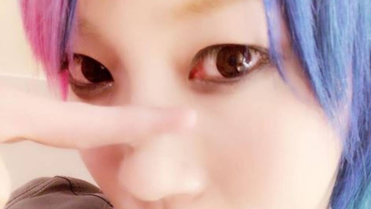 Im wahren Leben hat Asuka (in Japan bekannt als Kana) noch viele weitere Talente: Sie war Grafikdesignerin für Nintendo, schrieb für Videospiel-Magazine, besitzt einen Frisiersalon in Yokohama und ist auch eine talentierte Badminton-Spielerin und Eiskunstläuferin