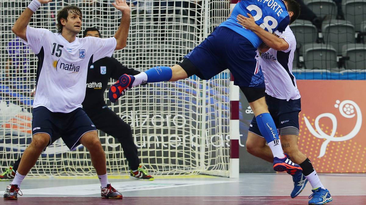 Mitfavorit Frankreich lässt im Achtelfinale gegen Argentinien nichts anbrennen. Die Equipe Tricolore siegt mühelos mit 33:20