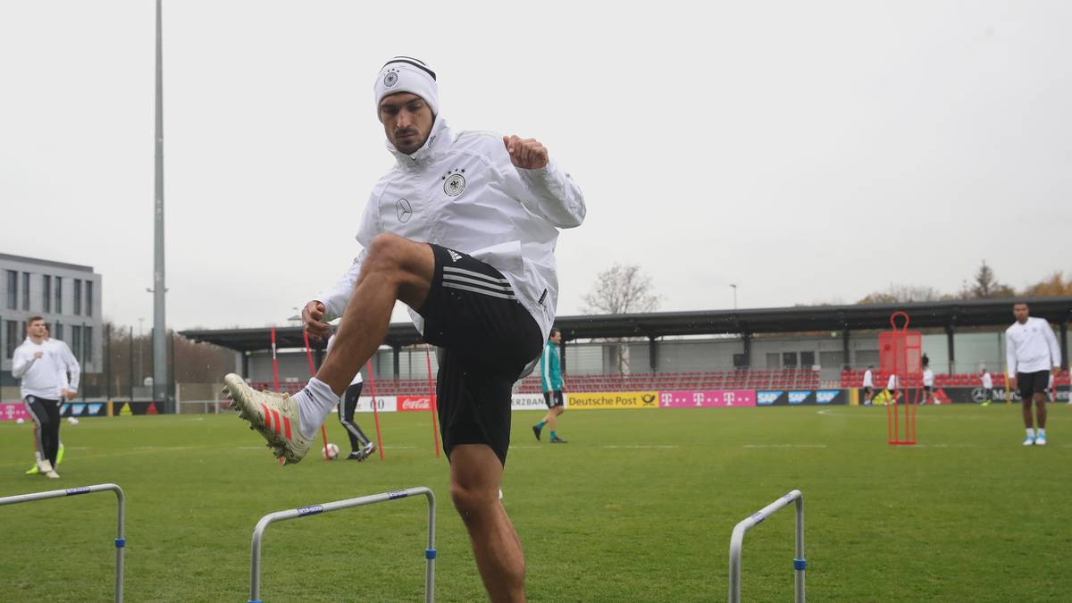 MATS HUMMELS: Spielt bislang ebenfalls eine unglückliche Saison. Hat immer mal wieder den einen oder anderen Wackler drin, zuletzt gegen den BVB. Irritierend, dass er anschließend zugab, krank ins Spiel gegangen zu sein