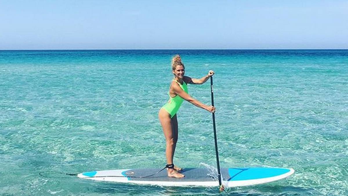 Janni Hönscheid meldet sich vom Familientrip aus Korsika