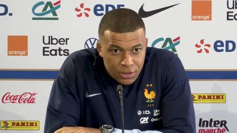 Der Wechsel von Kylian Mbappé zu Real Madrid ist offiziell. Frankreichs Kapitän wollte zu Beginn der Pressekonferenz mit einem kurzen Statement seine Gedanken zum Transfer teilen.