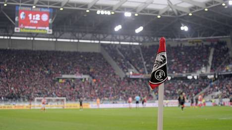 Der FC Bayern gastiert am Freitag beim SC Freiburg