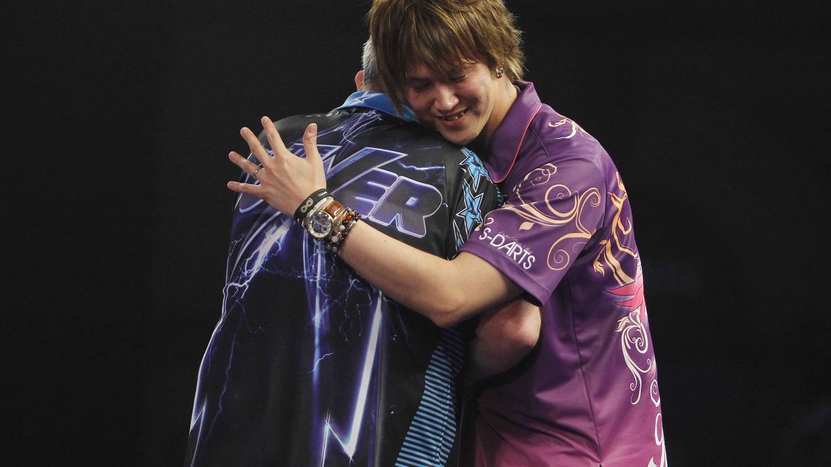 Taylor besiegt Keita Ono letztlich doch souverän mit 3:0