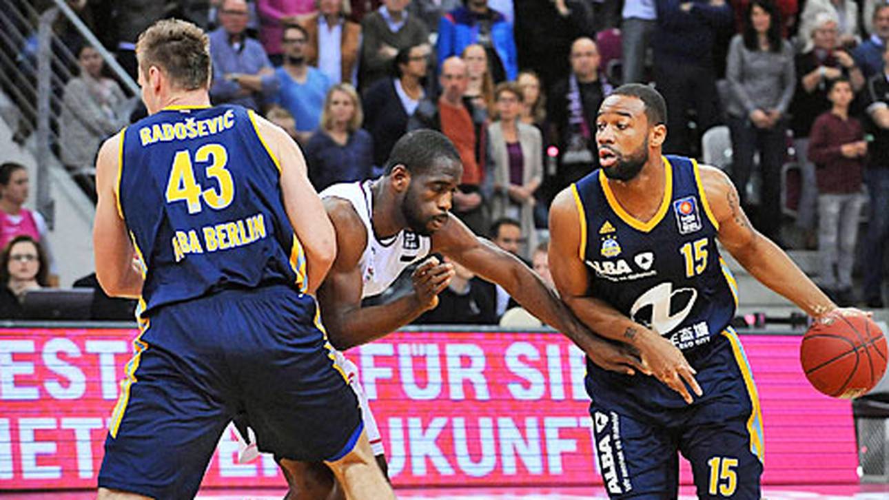 ALBA bleibt weiter ohne Makel