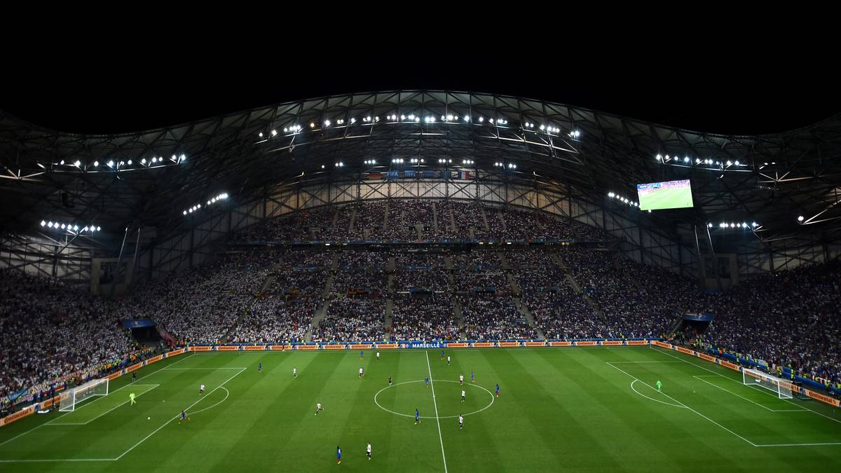 Am Ende bleibt eine rabenschwarze Nacht in Marseille, an die sich keiner im deutschen Lager gerne erinnern wird