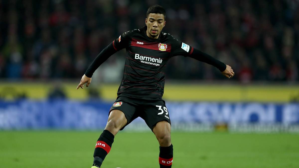 BENJAMIN HENRICHS (Bayer Leverkusen): von 65 auf 74