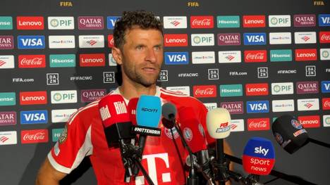 Thomas Müller hat sein letztes Pflichtspiel für den FC Bayern absolviert. In die Zukunft richtet sich der Blick der Klub-Legende aber noch nicht.