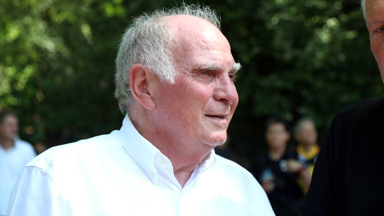 Uli Hoeneß lobt den Transfersommer des FC Bayern