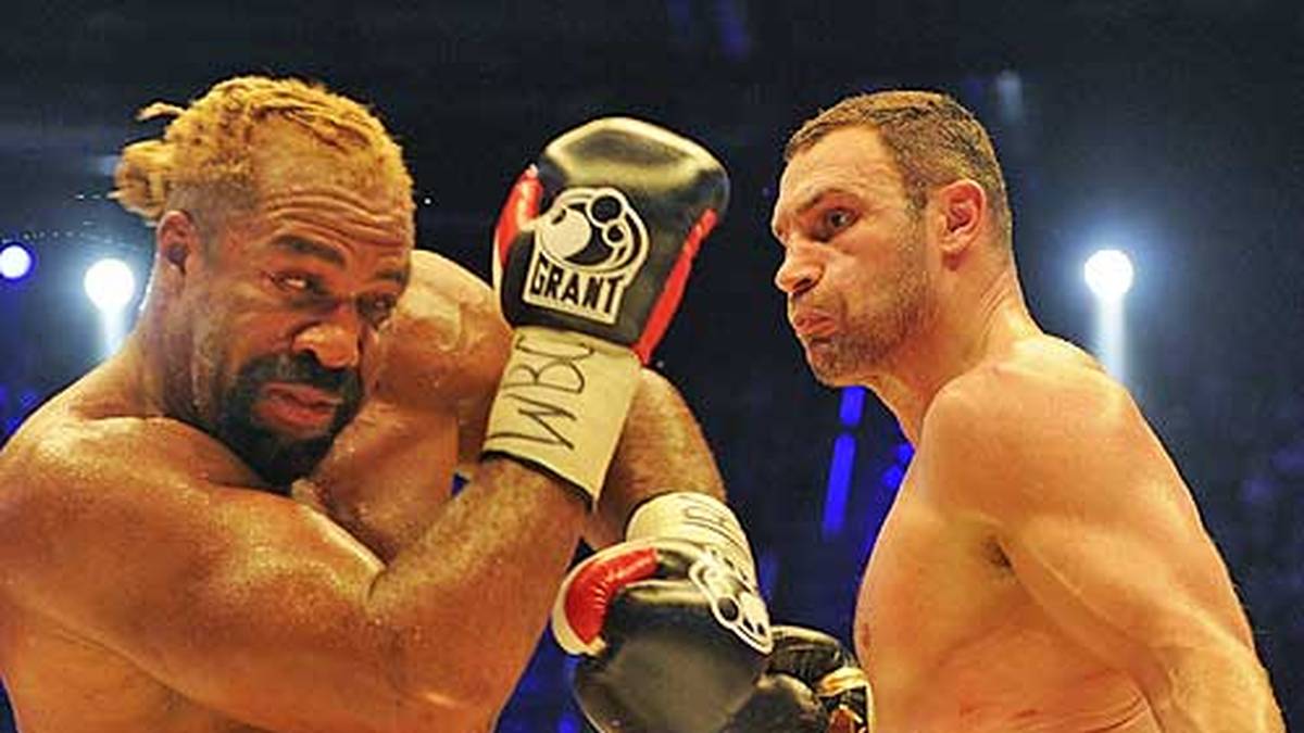 Ein brutaler Fight findet am 16. Oktober 2010 gegen Shannon Briggs statt. Der kann seinen großspurigen Ankündigungen aber nur wenig Taten folgen lassen