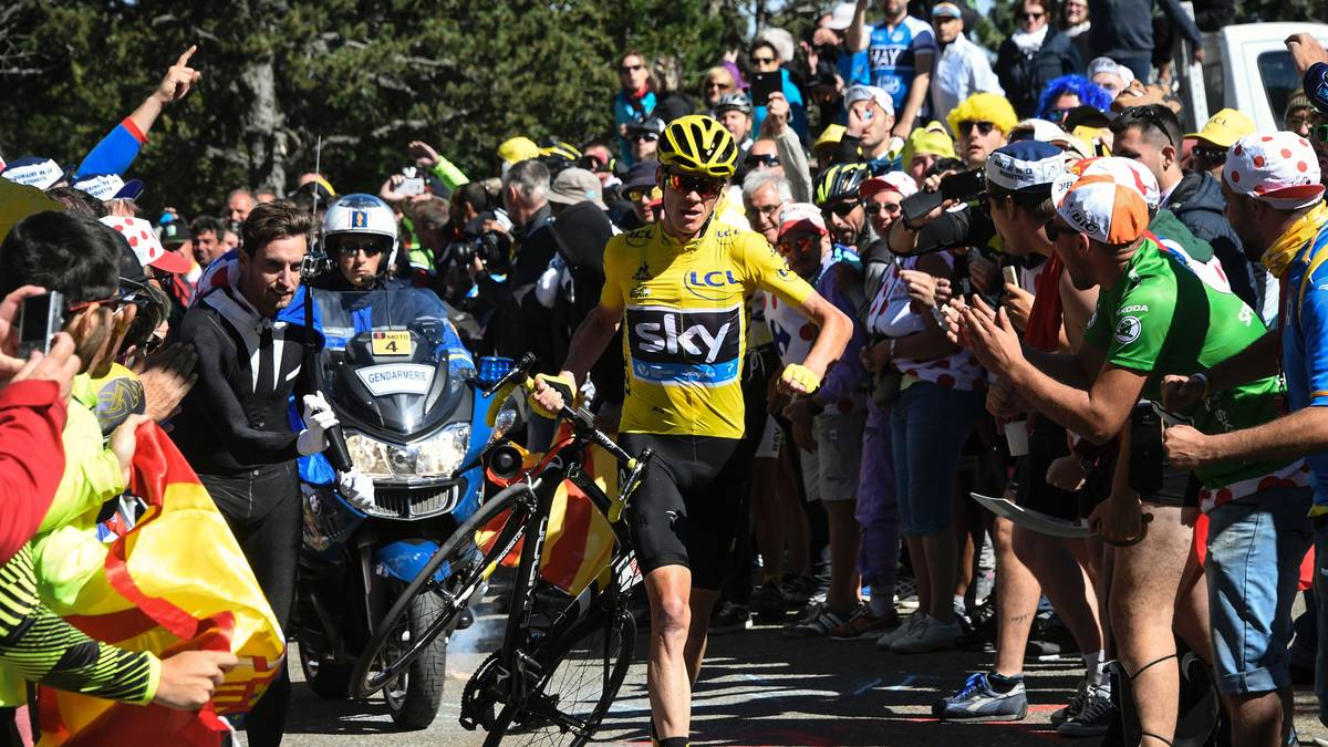 Der Brite verlor mehr als eine Minute auf Quintana und Co., das Gelbe Trikot zunächst an seinen Landsmann Adam Yates. Nach dem Rennen korrigierte die Rennjury das Ergebnis jedoch und neutralisierte das Rennen vom Moment des Sturzes an.
