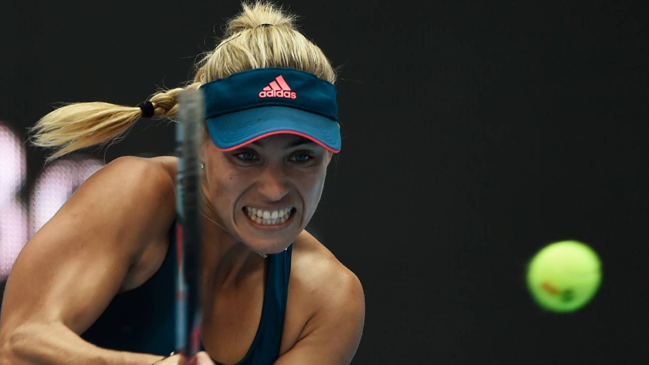 Kerber müht sich ins Achtelfinale