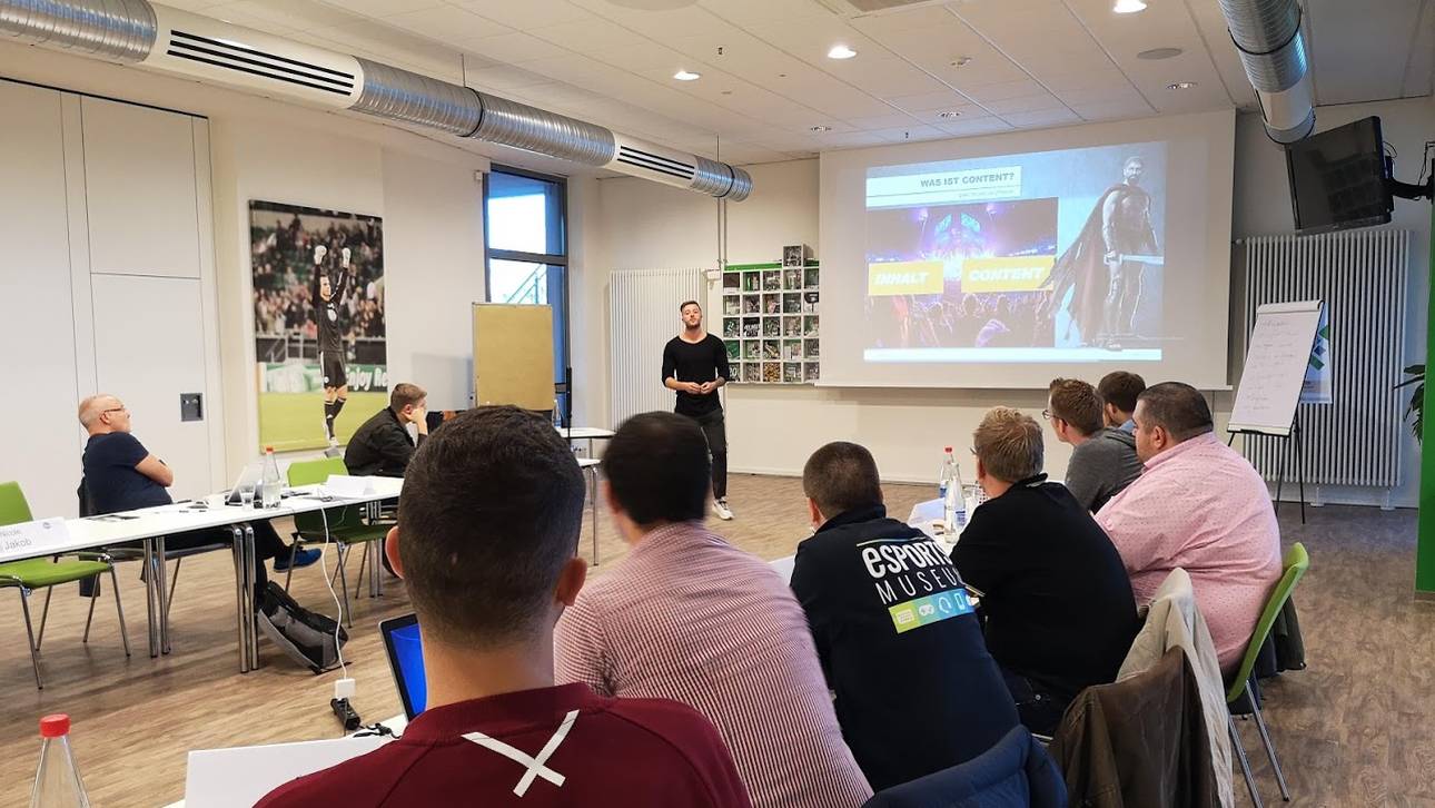 So lief das eSports-Manager Seminar