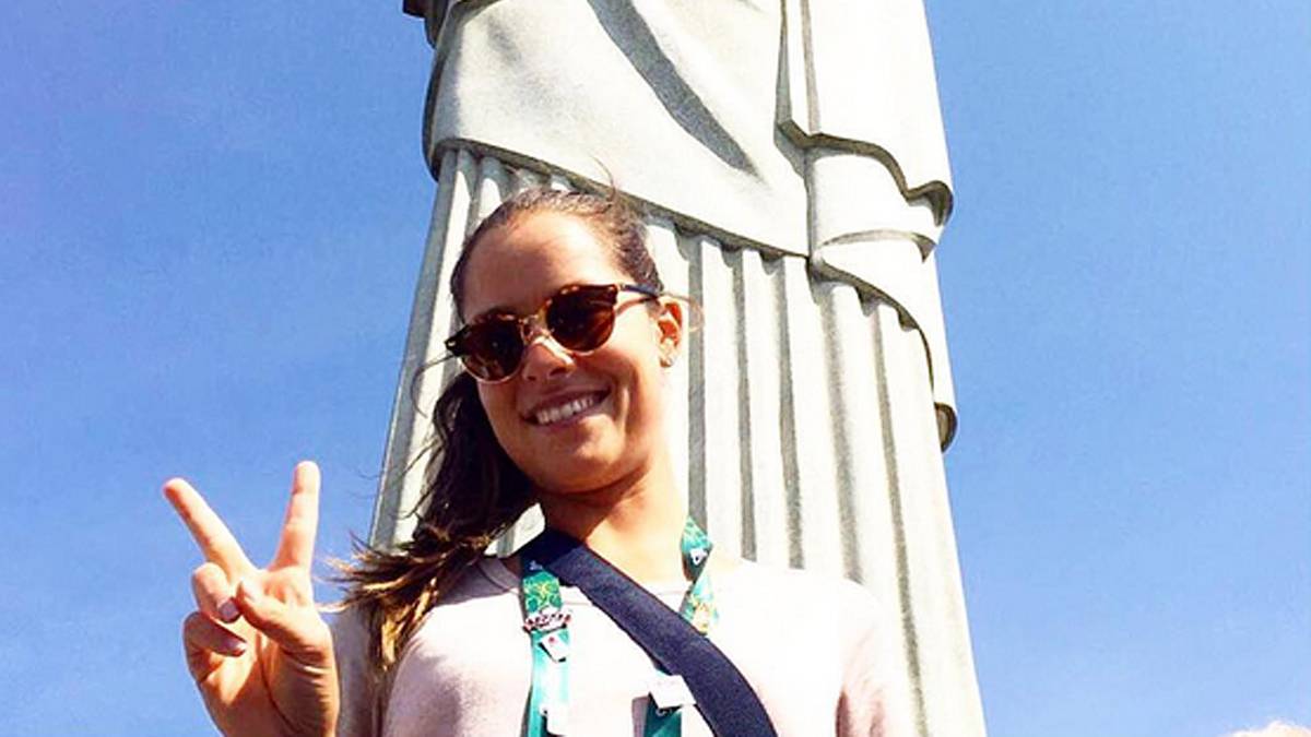 Ana Ivanovic, Ehefrau von Bastian Schweinsteiger, sendet ihrem Gatten mit einem Foto an der Christusstatue "Liebe, Licht und Frieden" aus Rio