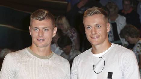Toni Kroos gratulierte seinem Bruder Felix zum Traumtor für Eintracht Braunschweig