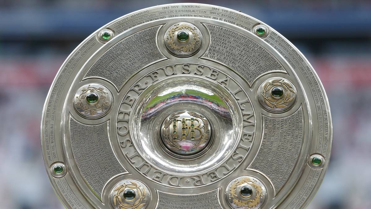 Die Rekordflut in der laufenden Bundesliga-Saison ist wohl auch auf die höchsten Summen, die aus der zentralen Vermarktung an die Vereine ausgeschüttet wurden, zurückzuführen. 850 Millionen bekamen die Klubs von der DFL