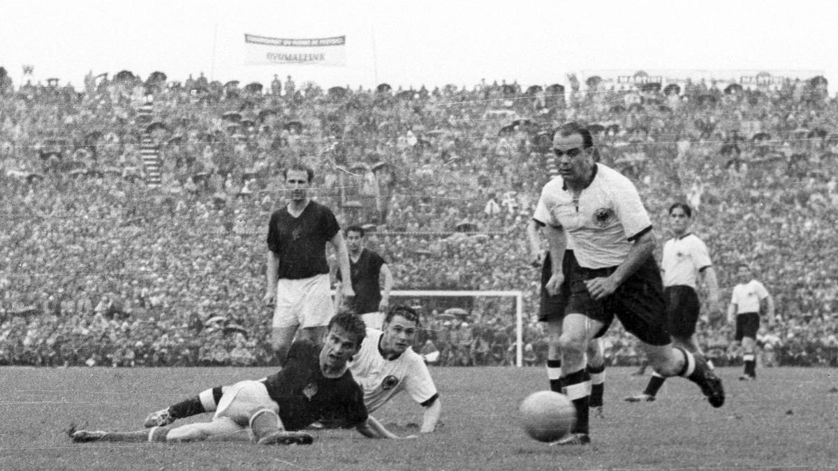 WERNER KOHLMEYER (Verteidiger): Linker Verteidiger der Weltmeistermannschaft und im Finale mehrmals Retter in höchster Not - anschließend eine tragische Figur ...