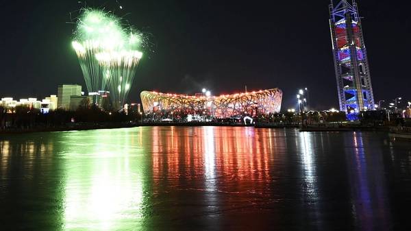 Opening ceremony of Beijing Olympics Fireworks light up the sky over the National Stadium during the opening ceremony of the Beijing Winter Olympics on Feb. 4, 2022. PUBLICATIONxINxGERxSUIxAUTxHUNxONLY A14AA0001227685P