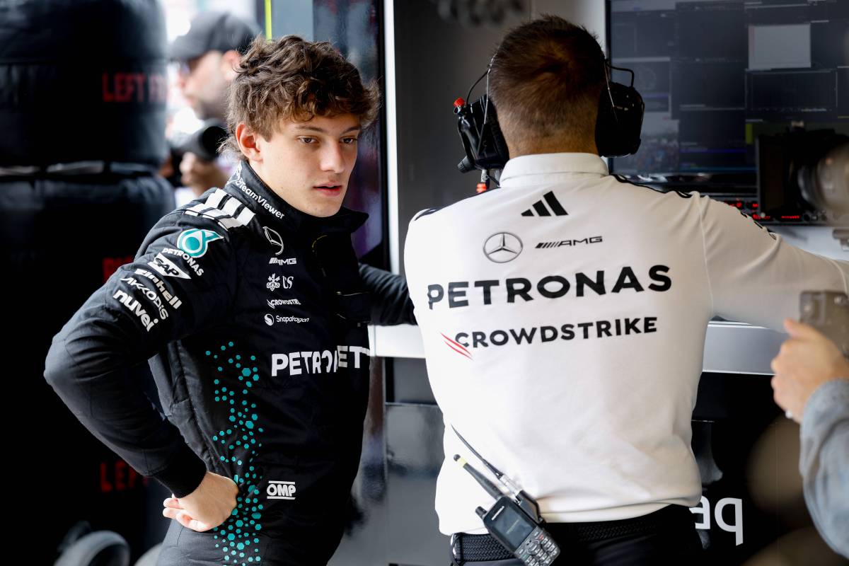 Tränen und Krisensitzung - jetzt rüstet Mercedes zurück