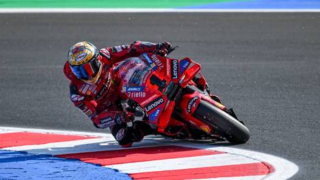 Francesco Bagnaia Italian Ducati Lenovo Team Ducati during Gran Premio Pramac dellÃ¢ÂÄÂ™Emilia-Romagna - Free Practice and Qualifying, MotoGP World Championship, WM, Weltmeisterschaft in Misano , Italy, September 21 2024 PUBLICATIONxNOTxINxITA Copyright: xAlessioxMarini IPAxSportx xipa-ax xx IPA_49895112 IPA_Agency_IPA49895112