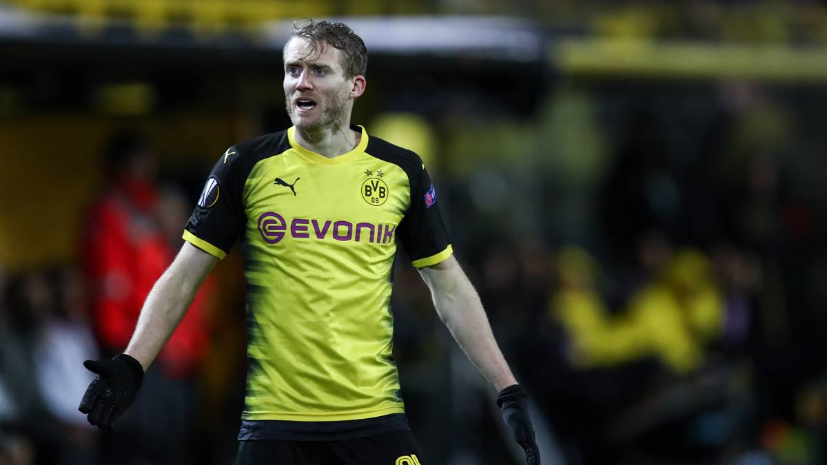 PLATZ 4 - BORUSSIA DORTMUND: Es war ein teures Missverständnis - 32 Millionen Euro überwies der BVB 2016 für Andre Schürrle an den VfL Wolfsburg, doch die Erwartungen konnte er nie erfüllen. Acht Tore gelangen ihm in 51 Pflichtspielen, zur Saison 2018/19 wurde er an den FC Fulham verliehen