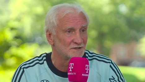 Rudi Völler hat eine klare Meinung zu den neuen Regelungen, wie beispielsweise der Trinkpause bei der WM 2026.
