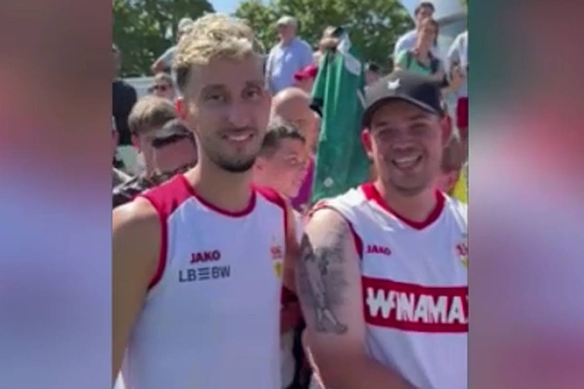 Ein Fan des VfB Stuttgart hat sich ein Tattoo stechen lassen, das VfB-Kapitän Atakan Karazor verblüfft zurücklässt.