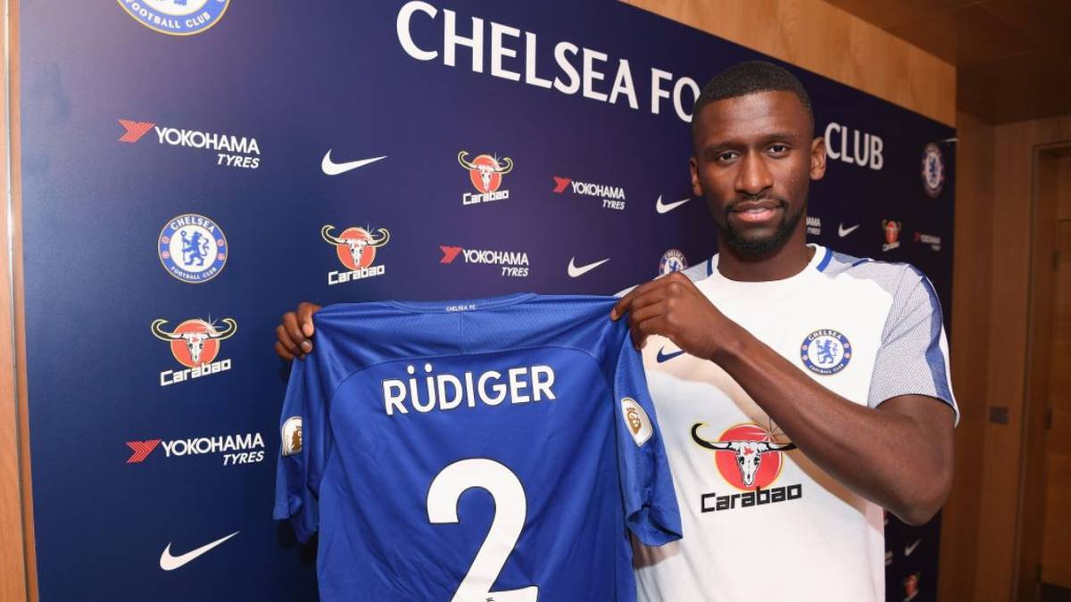 35 Millionen zahlt der FC Chelsea für Rüdiger an den AS Rom, mit Bonuszahlungen kann die Summe auf 38 Millionen ansteigen