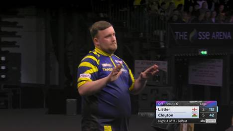 Luke Littler ist in der diesjährigen Premier League Saison noch nicht angekommen und reagiert bei der nächsten Niederlage sehr ironisch auf das Publikum.