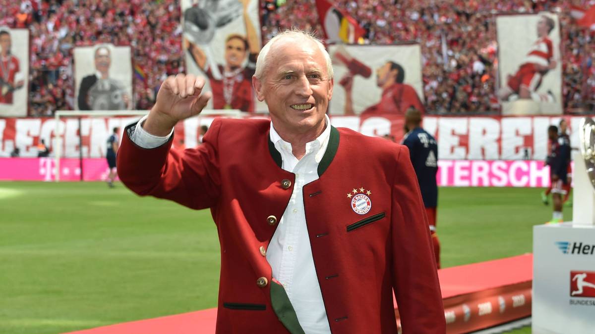 BERND DÜRNBERGER (74/75): Der gebürtige Oberbayer wechselt 1972 zum Klub. Agiert zunächst als Stürmer, später dann auch als Mittelfeld- und Abwehrspieler. Von 1976 bis 1985 gehört er stets zur Stammelf