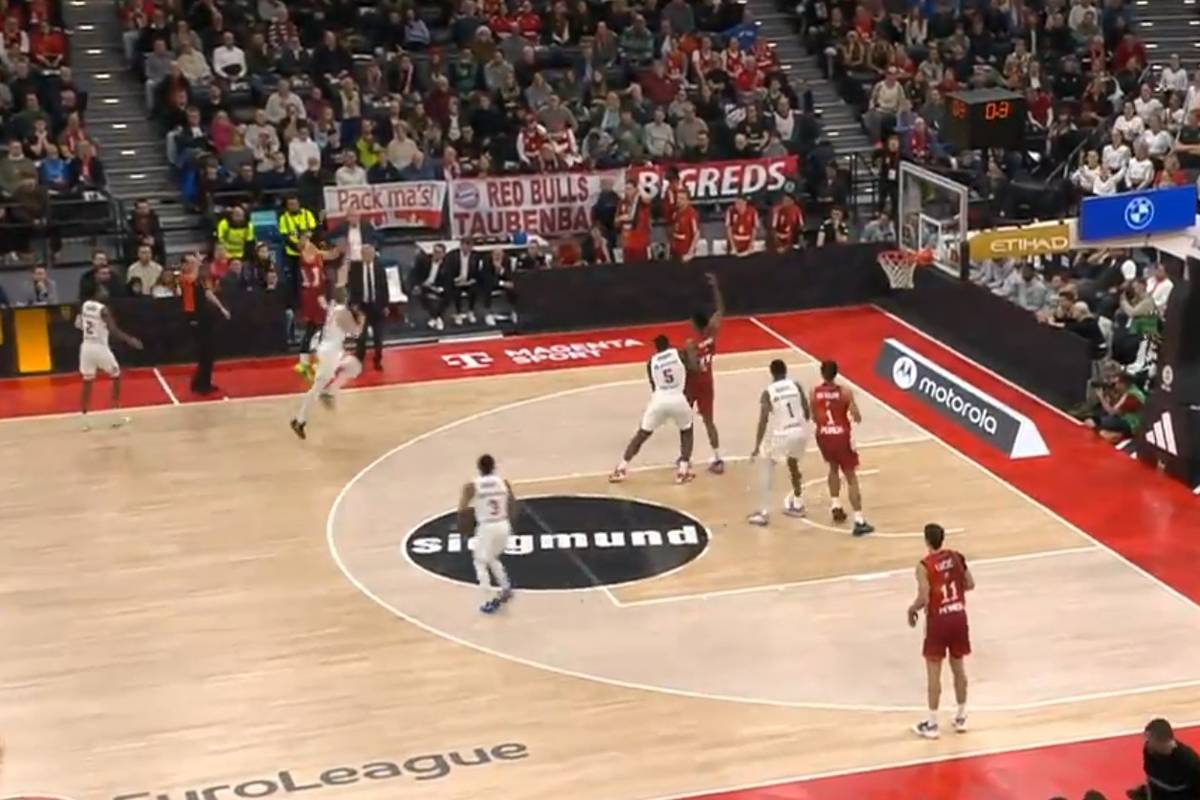 "Einbeiniger" Buzzer Beater! Bayern-Star gelingt alles