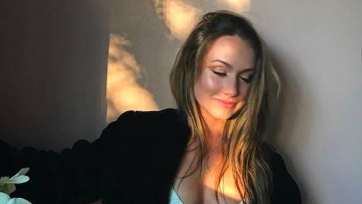 Wovon sie wohl träumt? Vielleicht auch von einer Tennis-Karriere?