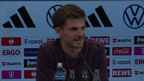 Das DFB-Team reist mit dem Zug von Frankfurt zum Nations League Spiel gegen Ungarn nach Leipzig. So wollen die Stars die Zeit überbrücken.