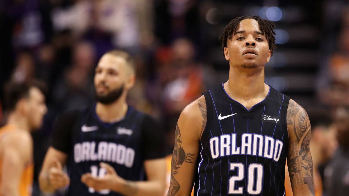 PLATZ 27 - ORLANDO MAGIC (1,43 Milliarden): Markelle Fultz (r.) bringt bei Orlando seine Karriere wieder in Schwung. Auch die Playoffs sind erneut in Reichweite. Im Forbes-Ranking ist davon aber wenig zu spüren 