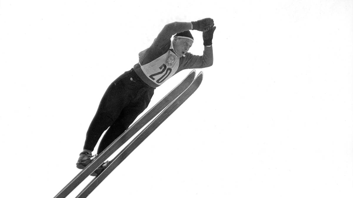 WERNER LESSER (1956/57): Zur Halbzeit liegt der Schmalkaldener auf dem dritten Rang, doch bei den beiden darauffolgenden Springen patzt Lesser und schrammt somit in der Gesamtwertung knapp am Podest vorbei - es reicht nur zum vierten Rang