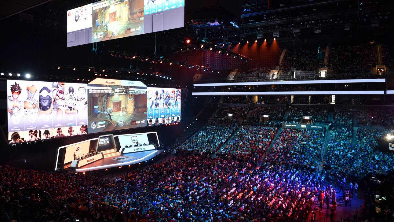 OWL wird zum Kampf der Milliardäre