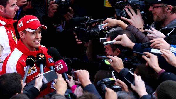 Sebastian Vettel im Gespräch mit Vertretern der Presse