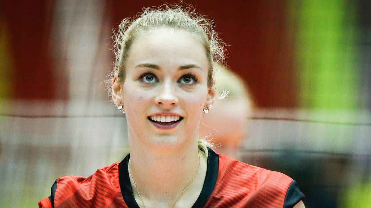 Lippmann, dreimalige Volleyballerin des Jahres, feierte in Schwerin zwei Meistertitel - 2017 und 2018. Zuvor wurde sie zweimal Meister mit dem Dresdner SC. Hinzu kommt ein Pokalsieg 2016