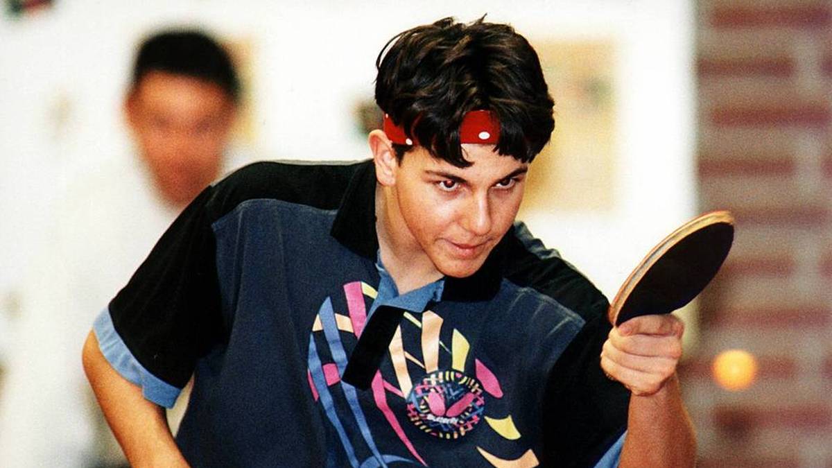 Im Jahr 1998 gewann Timo Boll seinen ersten großen Titel. An seinem 17. Geburtstag holte er die Deutsche Meisterschaft im Einzel für den TTV Gönnern. Schon damals zeichnete sich ab, dass es nicht der letzte Titel ist, den er in seiner Karriere einfahren wird