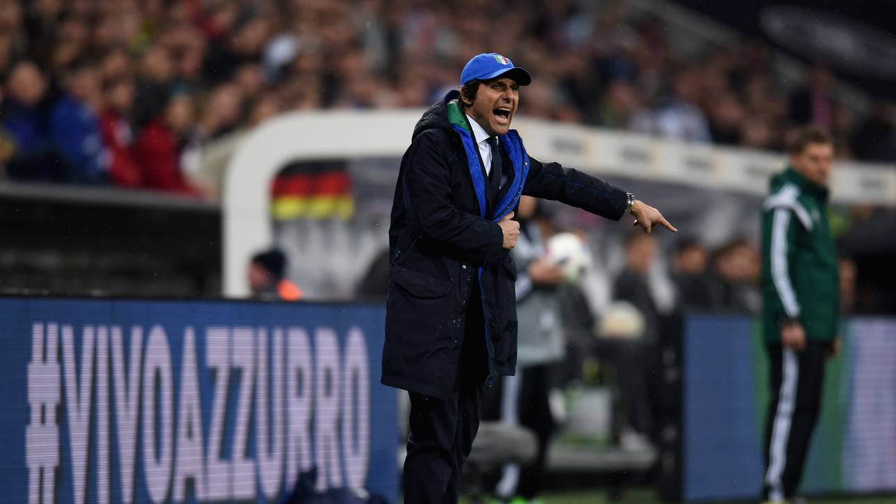 Krempelt Conte Chelsea um?